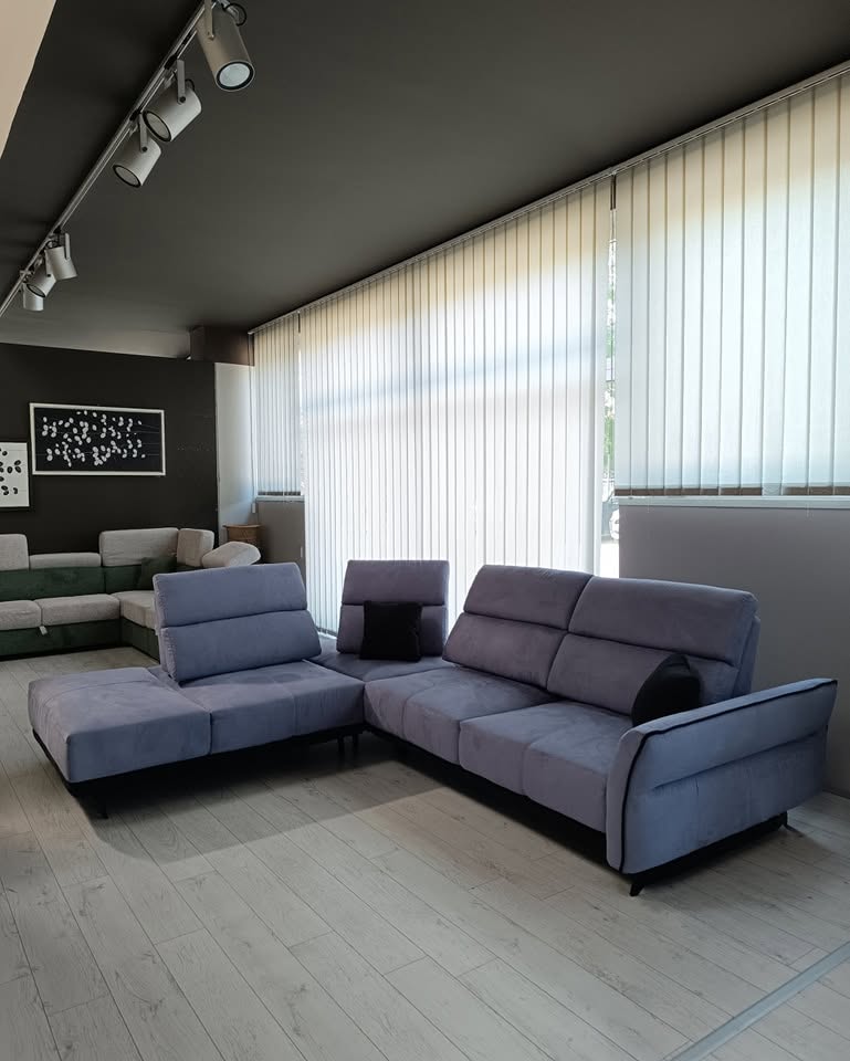 Divano angolare grigio relax